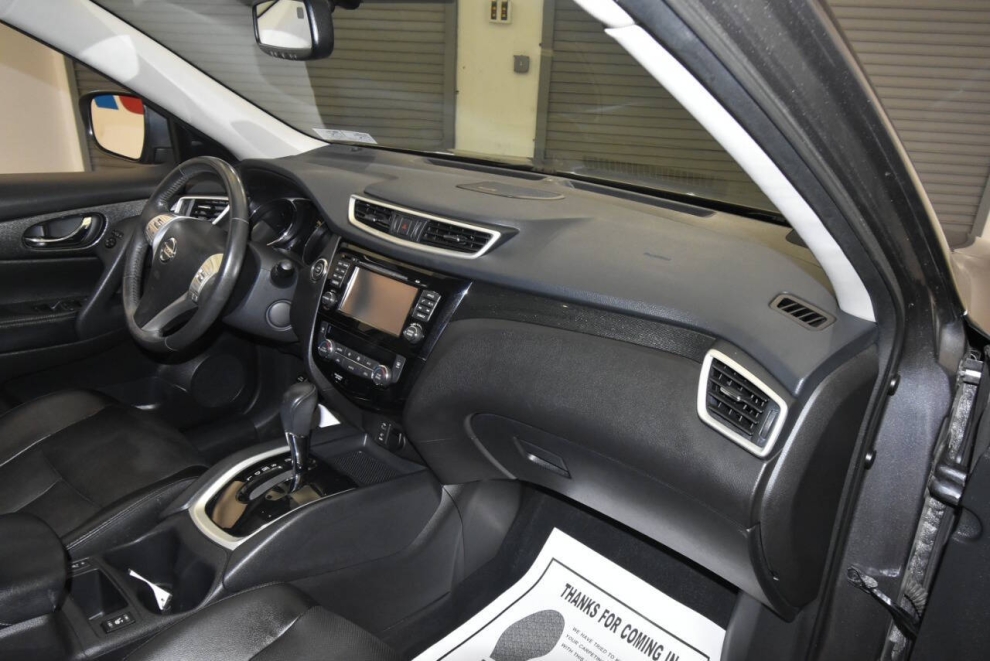 2016 Nissan Rogue SL AWD, Gray, Mileage: 93,464 - photo 14