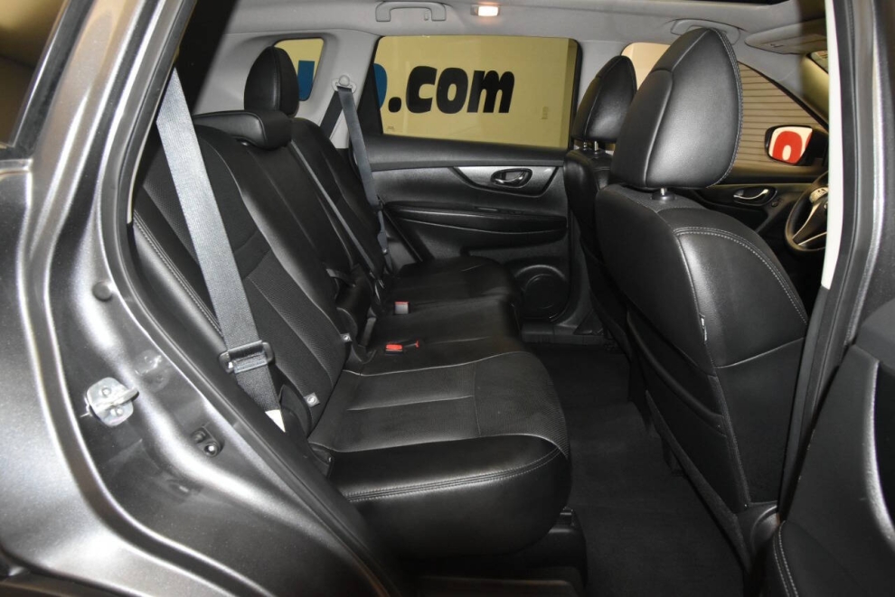 2016 Nissan Rogue SL AWD, Gray, Mileage: 93,464 - photo 16