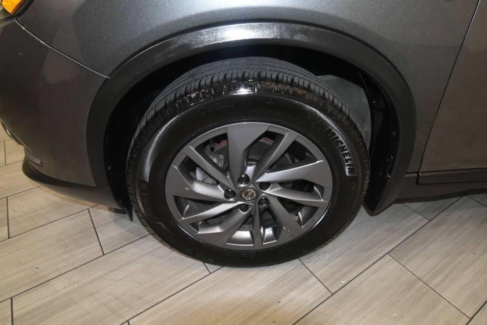 2016 Nissan Rogue SL AWD, Gray, Mileage: 93,464 - photo 7