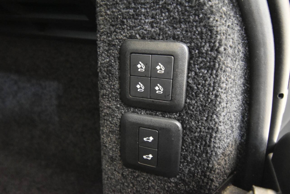2019 Land Rover Range Rover HSE AWD 4dr SUV, Blue, Mileage: 98,746 - photo 36