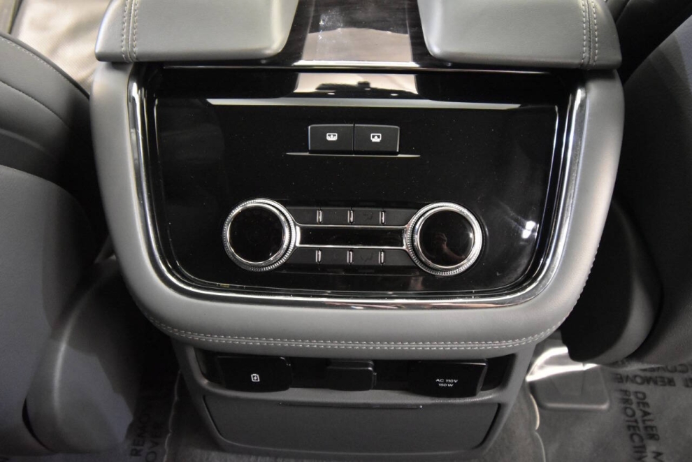 2018 Lincoln Navigator Reserve 4x4 4dr SUV, Blue, Mileage: 77,380 - photo 20