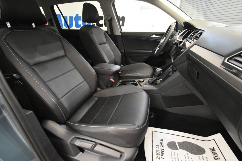 2021 Volkswagen Tiguan SE 4Motion, Teal, Mileage: 44,397 - photo 15