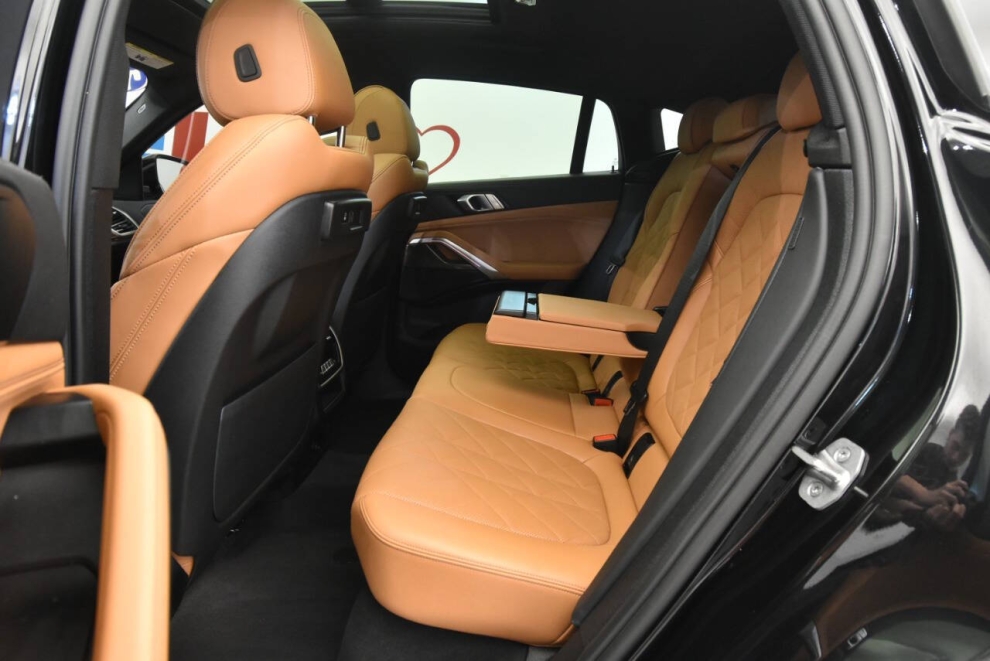 2023 BMW X6 xDrive40i AWD 4dr Sports Activity Coupe, Black, Mileage: 15,153 - photo 12