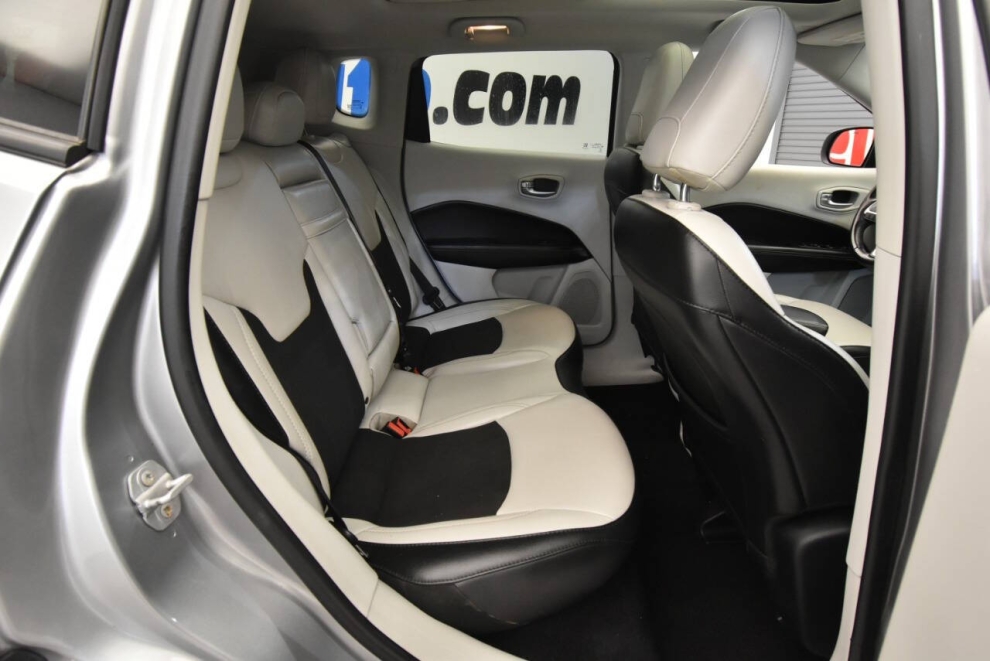 2019 Jeep Compass Latitude, Silver, Mileage: 76,861 - photo 15