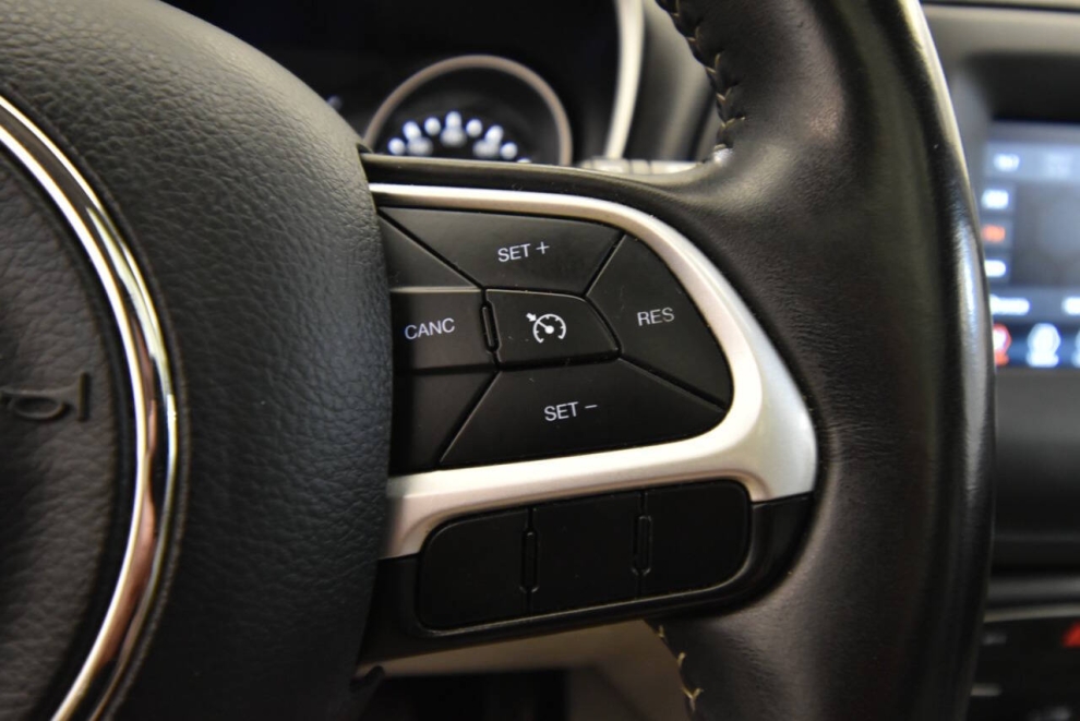 2019 Jeep Compass Latitude, Silver, Mileage: 76,861 - photo 25
