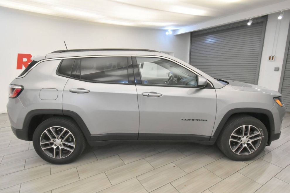 2019 Jeep Compass Latitude, Silver, Mileage: 76,861 - photo 4