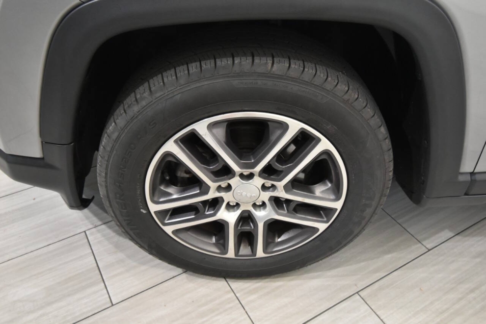 2019 Jeep Compass Latitude, Silver, Mileage: 76,861 - photo 7