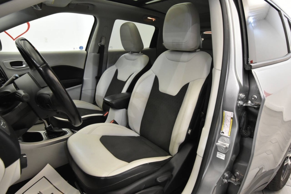 2019 Jeep Compass Latitude, Silver, Mileage: 76,861 - photo 8