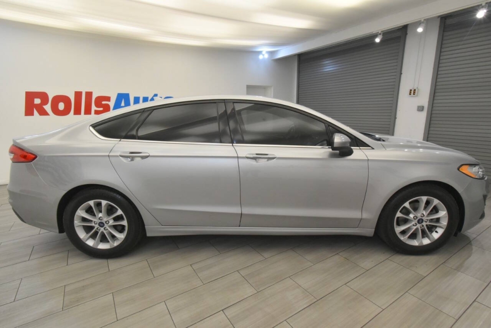 2020 Ford Fusion SE 4dr Sedan, Silver, Mileage: 79,215 - photo 5