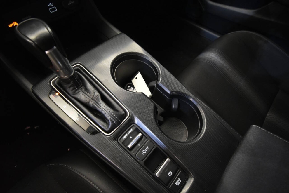2022 Honda Civic Sport 4dr Sedan, Red, Mileage: 46,890 - photo 19