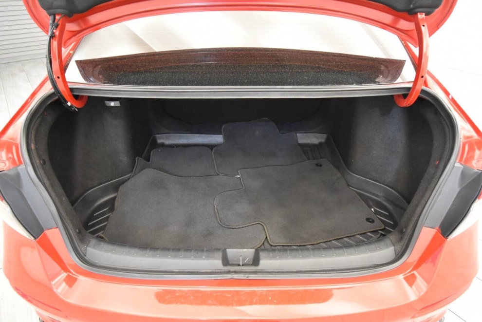 2022 Honda Civic Sport 4dr Sedan, Red, Mileage: 46,890 - photo 31