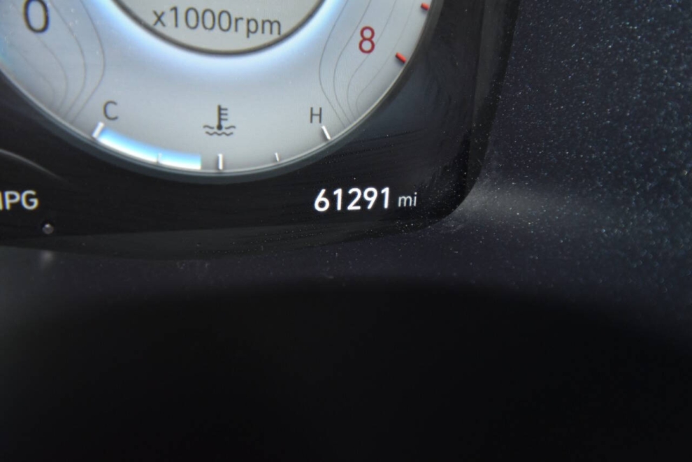 2023 Hyundai Santa Fe Limited AWD 4dr Crossover, White, Mileage: 61,262 - photo 28