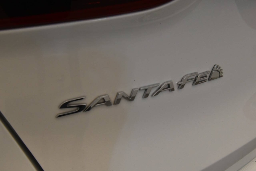 2023 Hyundai Santa Fe Limited AWD 4dr Crossover, White, Mileage: 61,262 - photo 32