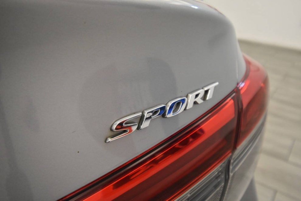 2022 Honda Civic Sport 4dr Sedan, Plata, Mileage: 54,561 - photo 31