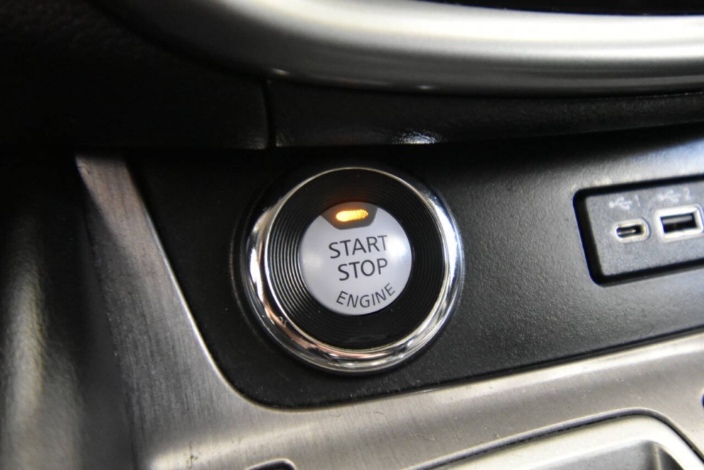 2023 Nissan Murano SV 4dr SUV, Black, Mileage: 62,379 - photo 18