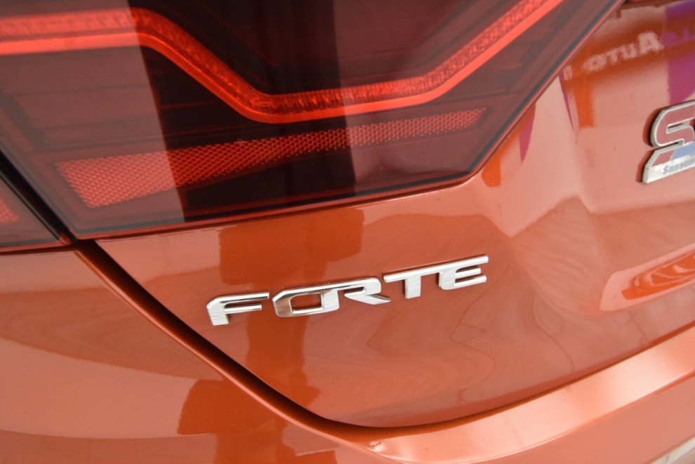 2020 Kia Forte GT, Orange, Mileage: 45,055 - photo 32