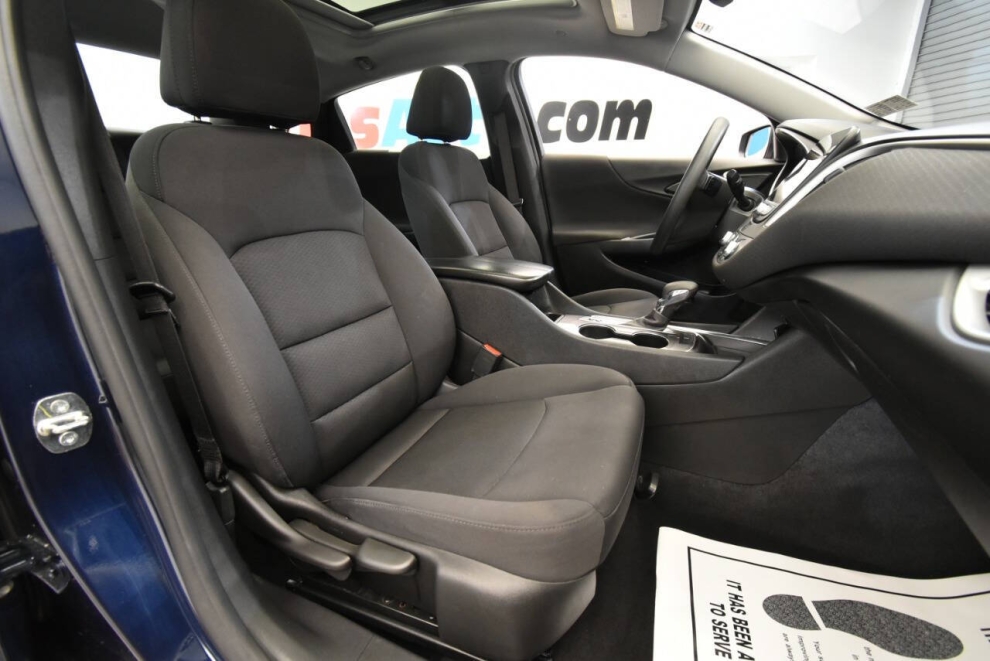 2022 Chevrolet Malibu LT 4dr Sedan, Blue, Mileage: 64,374 - photo 15