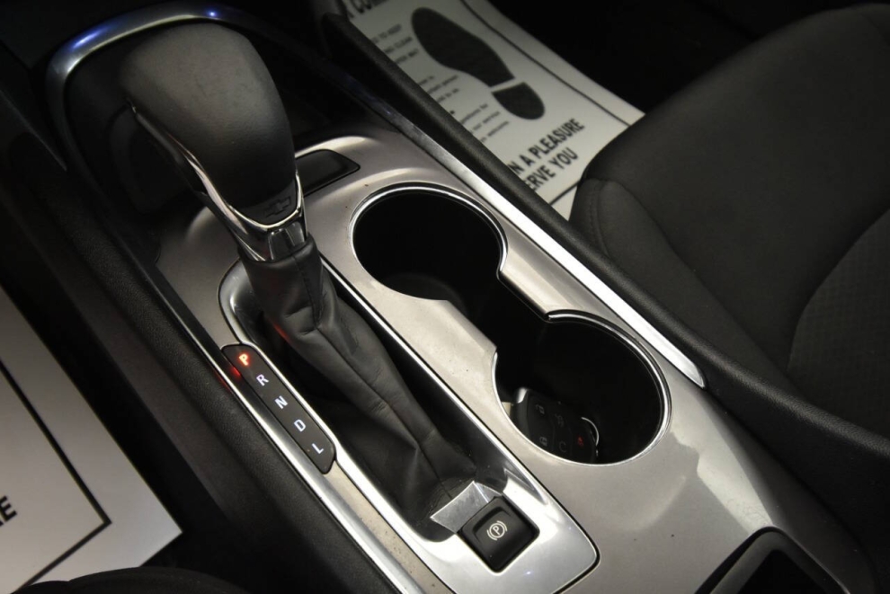 2022 Chevrolet Malibu LT 4dr Sedan, Blue, Mileage: 64,374 - photo 20