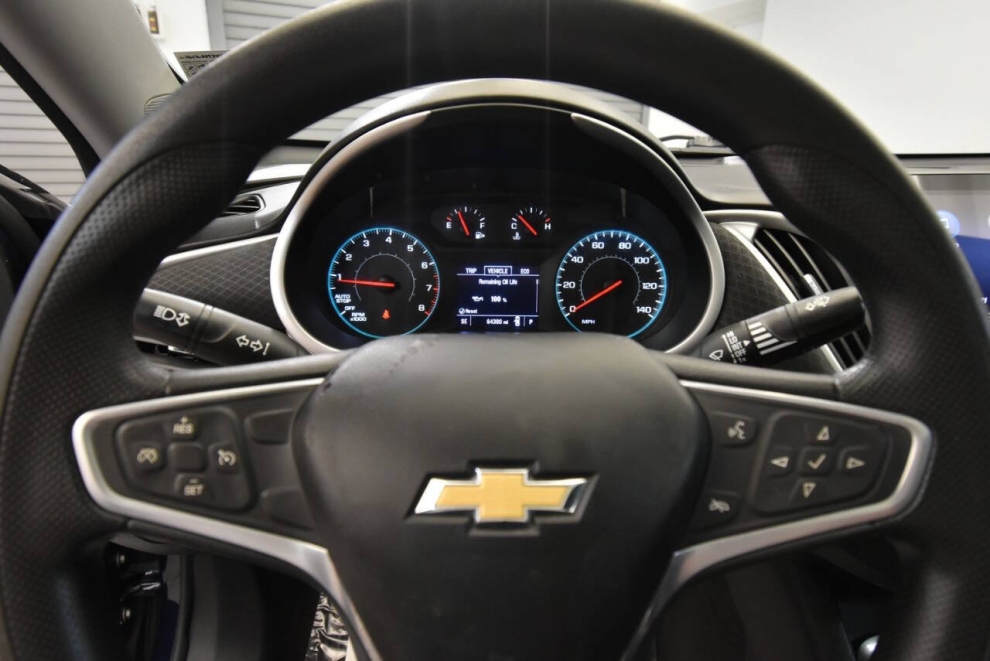 2022 Chevrolet Malibu LT 4dr Sedan, Blue, Mileage: 64,374 - photo 25
