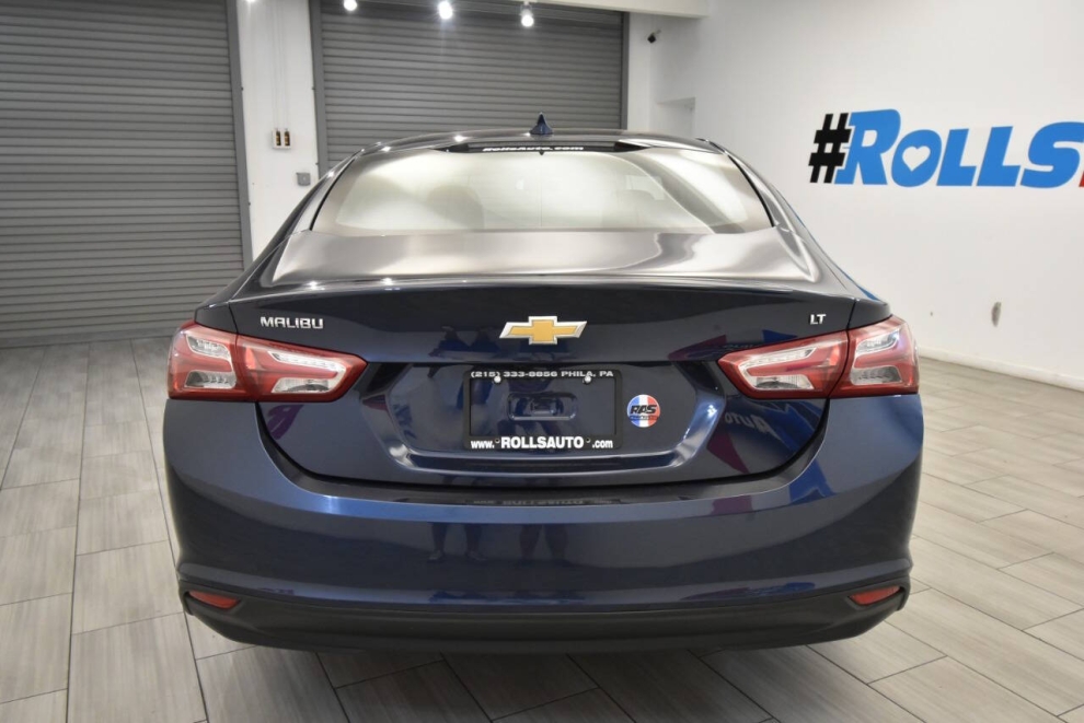 2022 Chevrolet Malibu LT 4dr Sedan, Blue, Mileage: 64,374 - photo 3
