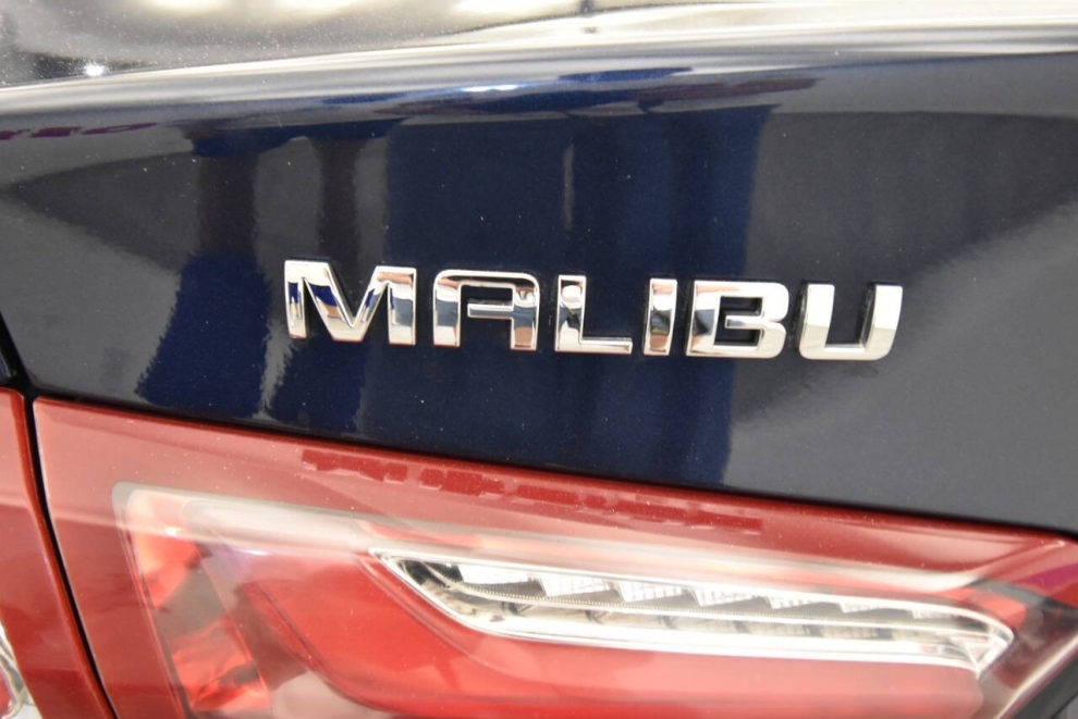 2022 Chevrolet Malibu LT 4dr Sedan, Blue, Mileage: 64,374 - photo 33