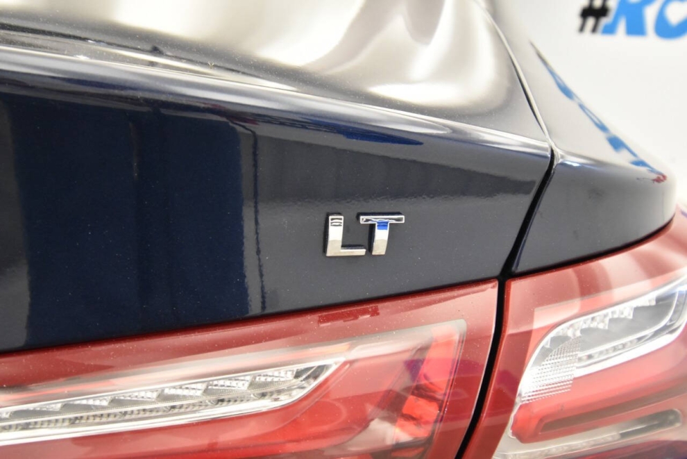 2022 Chevrolet Malibu LT 4dr Sedan, Blue, Mileage: 64,374 - photo 34