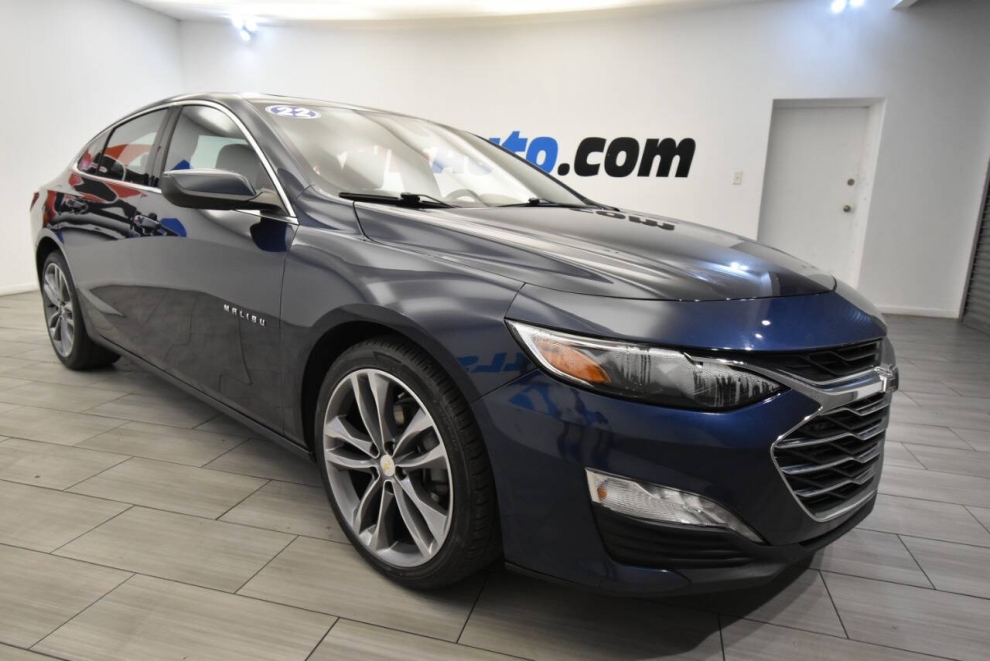 2022 Chevrolet Malibu LT 4dr Sedan, Blue, Mileage: 64,374 - photo 6
