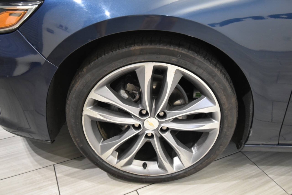 2022 Chevrolet Malibu LT 4dr Sedan, Blue, Mileage: 64,374 - photo 8
