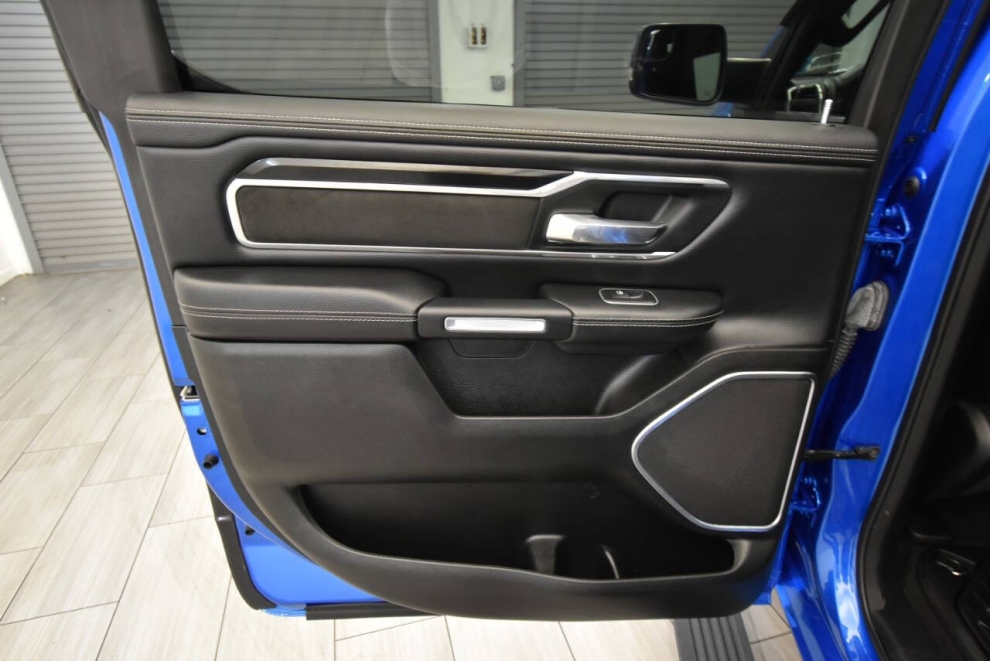 2022 RAM 1500 Laramie 4x4 4dr Crew Cab 5.6 ft. SB Pickup, Blue, Mileage: 75,805 - photo 14