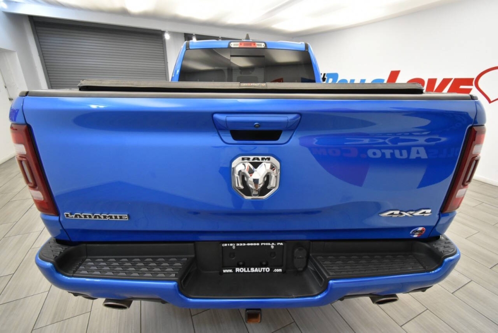 2022 RAM 1500 Laramie 4x4 4dr Crew Cab 5.6 ft. SB Pickup, Blue, Mileage: 75,805 - photo 3