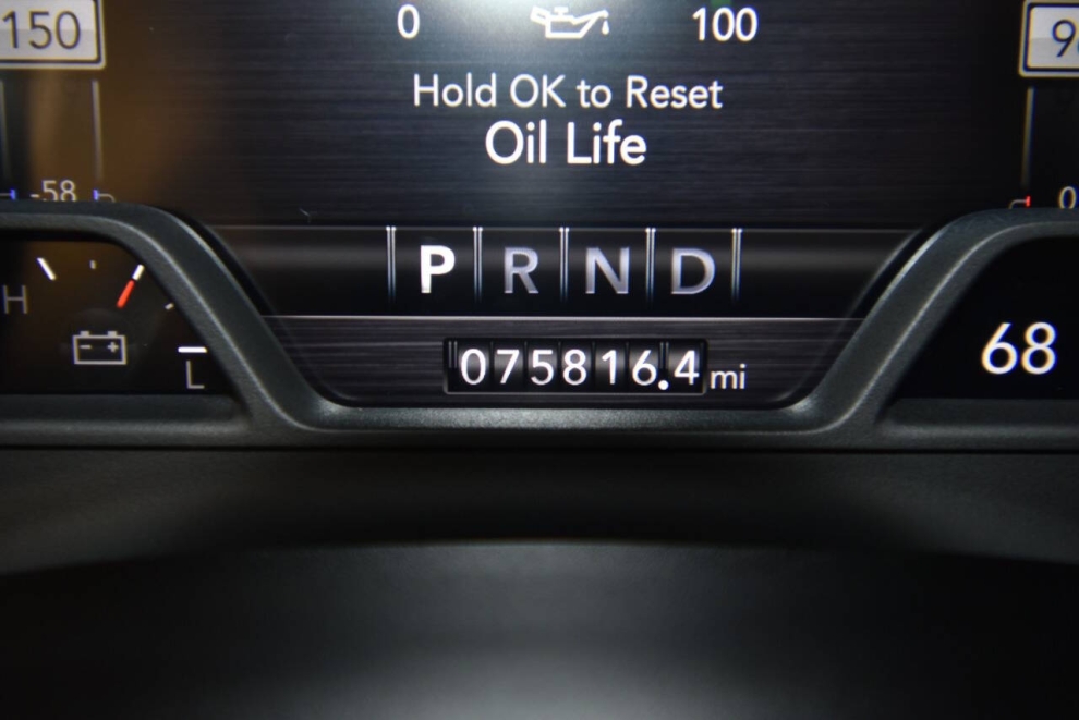 2022 RAM 1500 Laramie 4x4 4dr Crew Cab 5.6 ft. SB Pickup, Blue, Mileage: 75,805 - photo 30