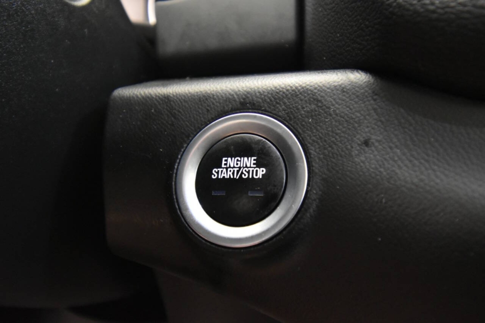 2020 GMC Terrain SLT 4x4 4dr SUV, Black, Mileage: 91,519 - photo 19