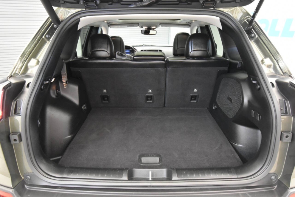 2021 Jeep Cherokee Limited 4dr SUV, Green, Mileage: 89,827 - photo 33
