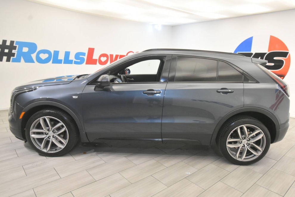 2019 Cadillac XT4 Sport 4x4 4dr Crossover, Gris, Mileage: 87,534 - photo 1