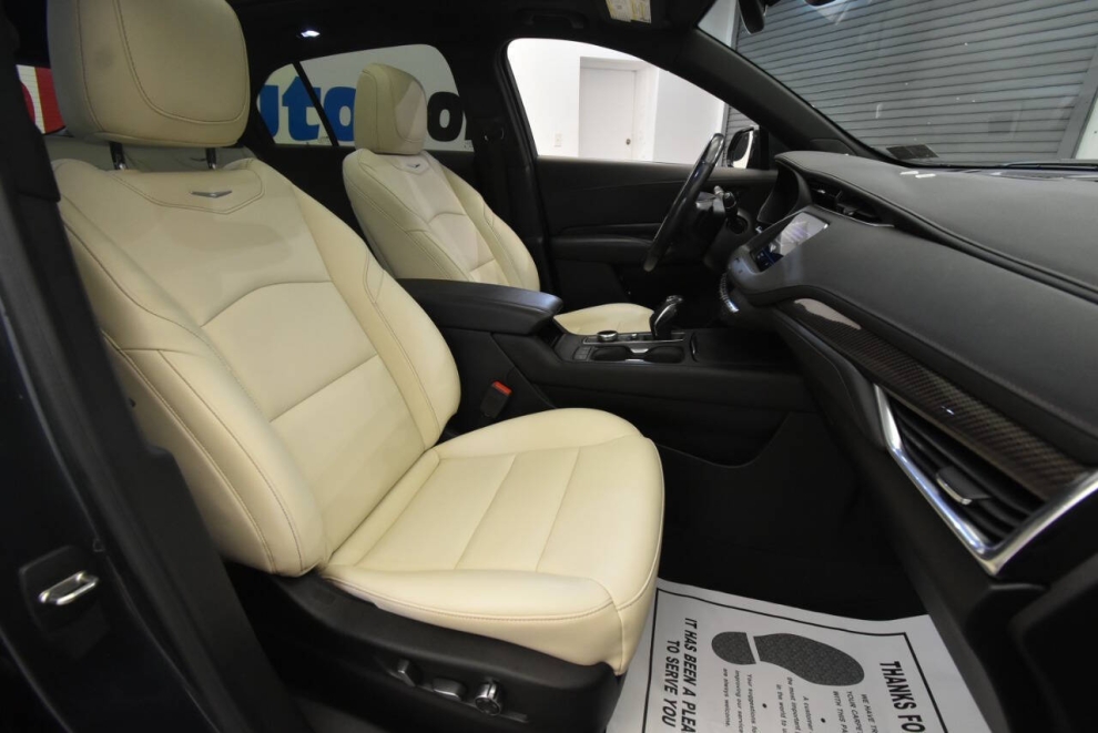 2019 Cadillac XT4 Sport 4x4 4dr Crossover, Gris, Mileage: 87,534 - photo 15