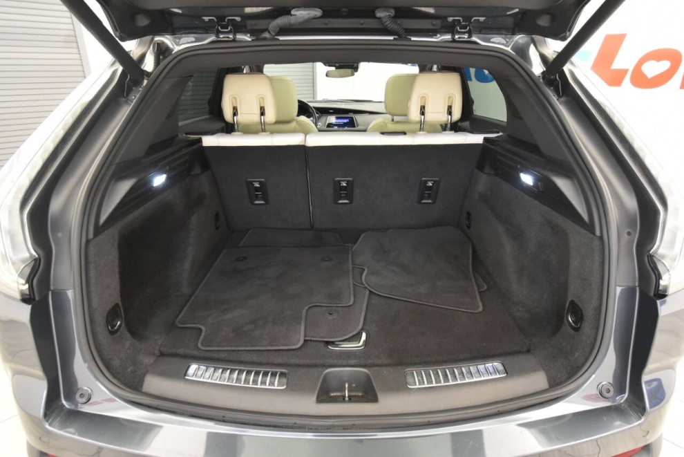 2019 Cadillac XT4 Sport 4x4 4dr Crossover, Gris, Mileage: 87,534 - photo 32