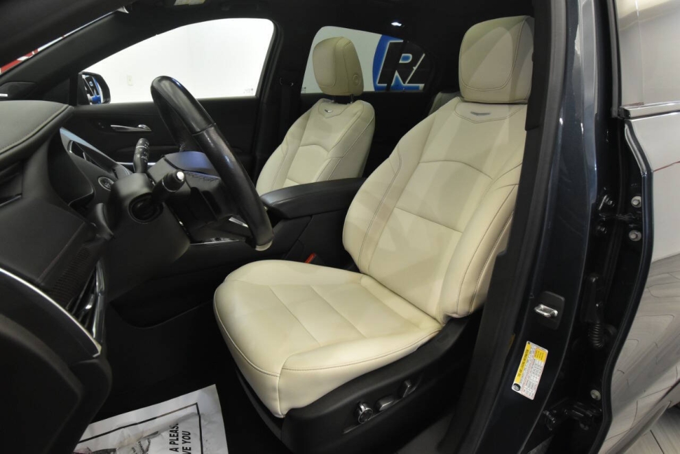 2019 Cadillac XT4 Sport 4x4 4dr Crossover, Gris, Mileage: 87,534 - photo 9