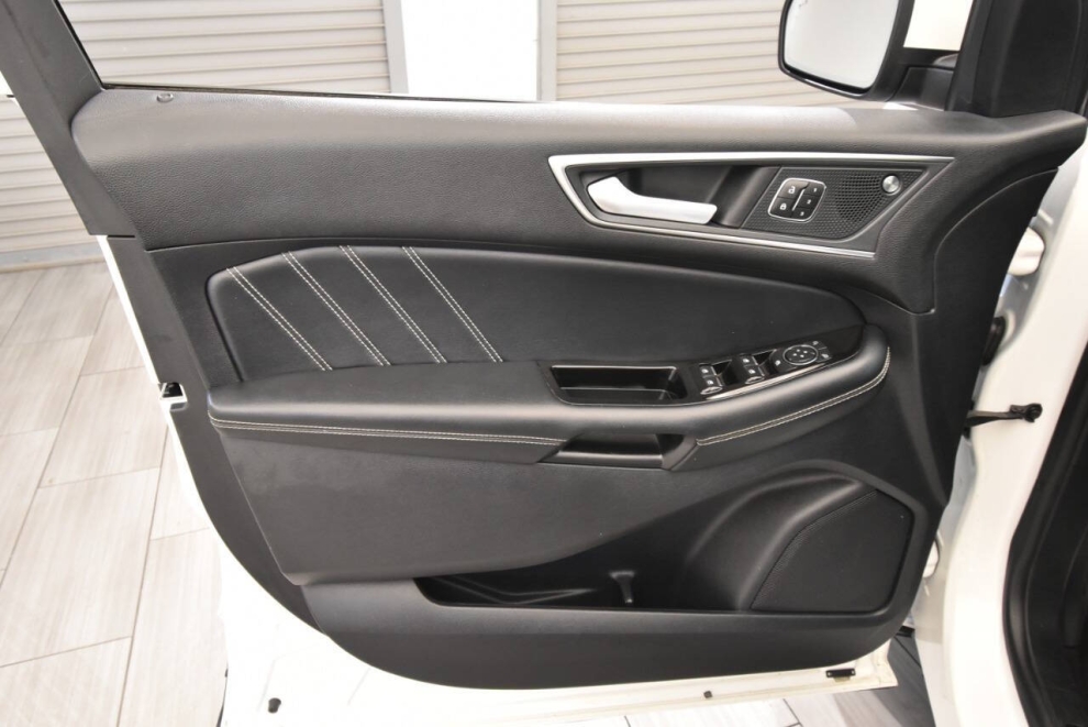 2020 Ford Edge ST AWD 4dr Crossover, White, Mileage: 77,831 - photo 11