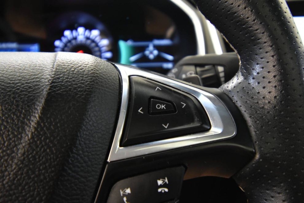 2020 Ford Edge ST AWD 4dr Crossover, White, Mileage: 77,831 - photo 30