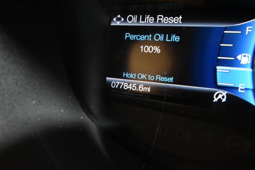 2020 Ford Edge ST AWD 4dr Crossover, White, Mileage: 77,831 - photo 31