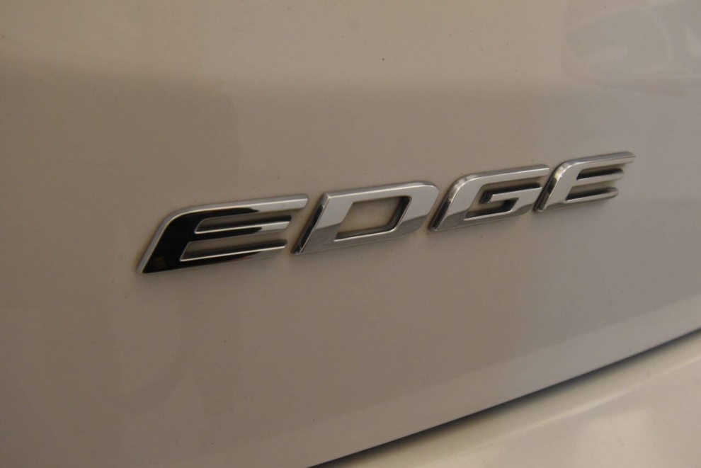 2020 Ford Edge ST AWD 4dr Crossover, White, Mileage: 77,831 - photo 36
