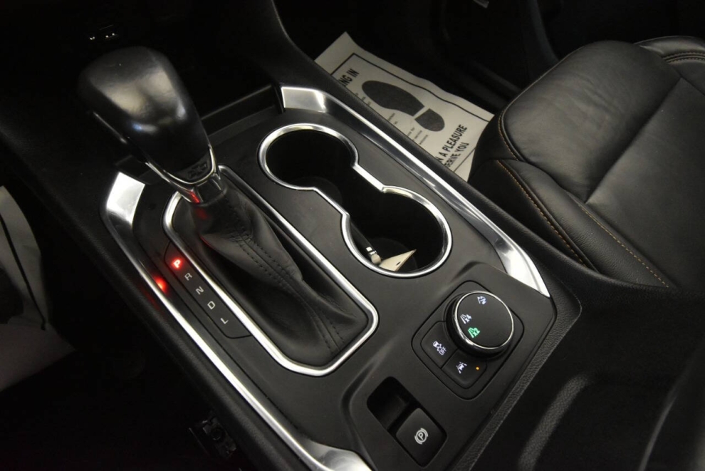 2021 Chevrolet Traverse RS 4x4 4dr SUV, Blanco, Mileage: 101,148 - photo 22