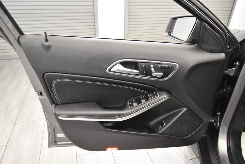 2018 Mercedes-Benz GLA GLA 250 4MATIC AWD 4dr SUV, Gray, Mileage: 65,707 - photo 11