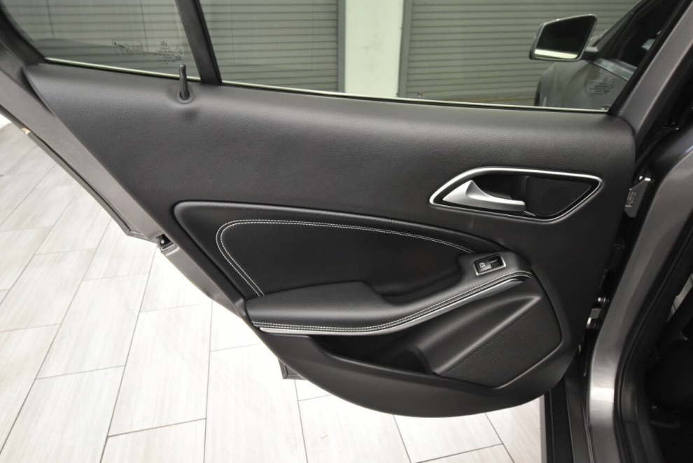 2018 Mercedes-Benz GLA GLA 250 4MATIC AWD 4dr SUV, Gray, Mileage: 65,707 - photo 13