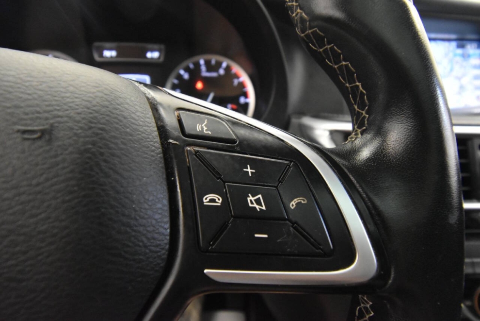 2019 Infiniti QX30 Luxe, W, Mileage: 68,661 - photo 28