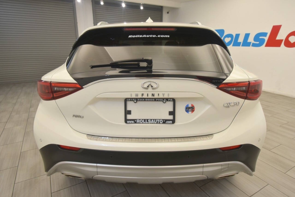 2019 Infiniti QX30 Luxe, W, Mileage: 68,661 - photo 3