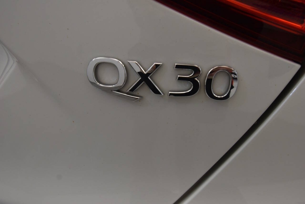 2019 Infiniti QX30 Luxe, W, Mileage: 68,661 - photo 35