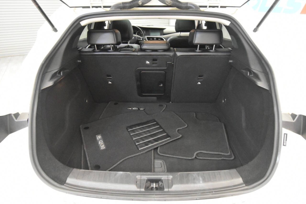 2019 Infiniti QX30 Luxe, W, Mileage: 68,661 - photo 36