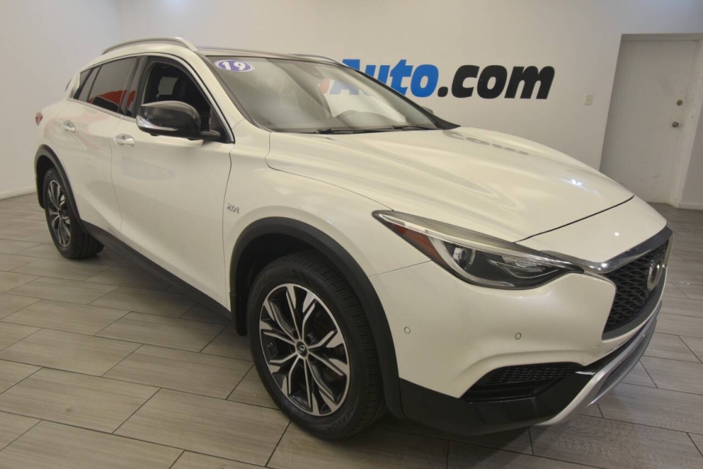 2019 Infiniti QX30 Luxe, W, Mileage: 68,661 - photo 6