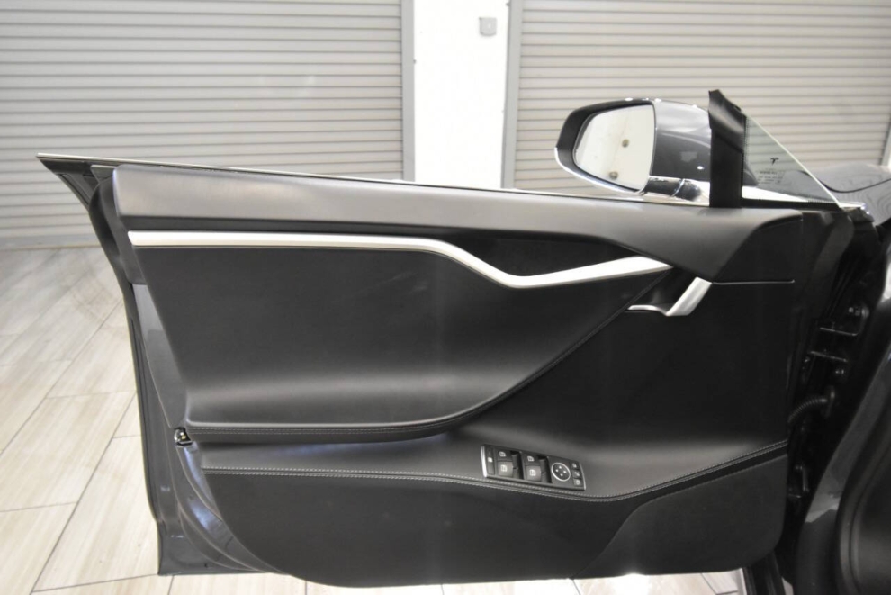 2018 Tesla Model S 100D, Gray, Mileage: 95,749 - photo 11